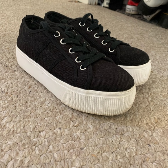 Steve Madden platform sneakers - Picture 1 of 4